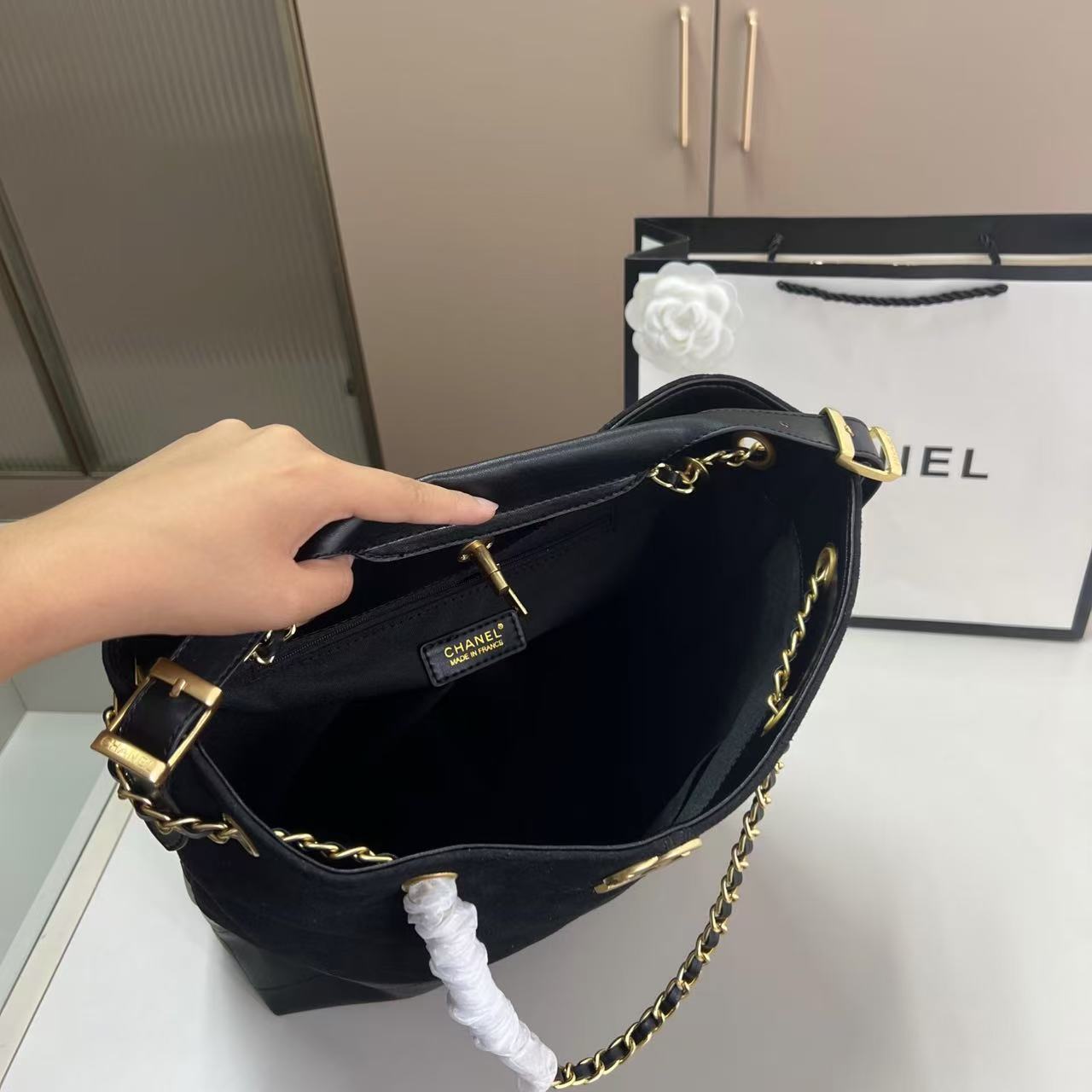 CHANE1 ディアスキンチェーン アンダーアームバッグ【50％割引+送料無料】