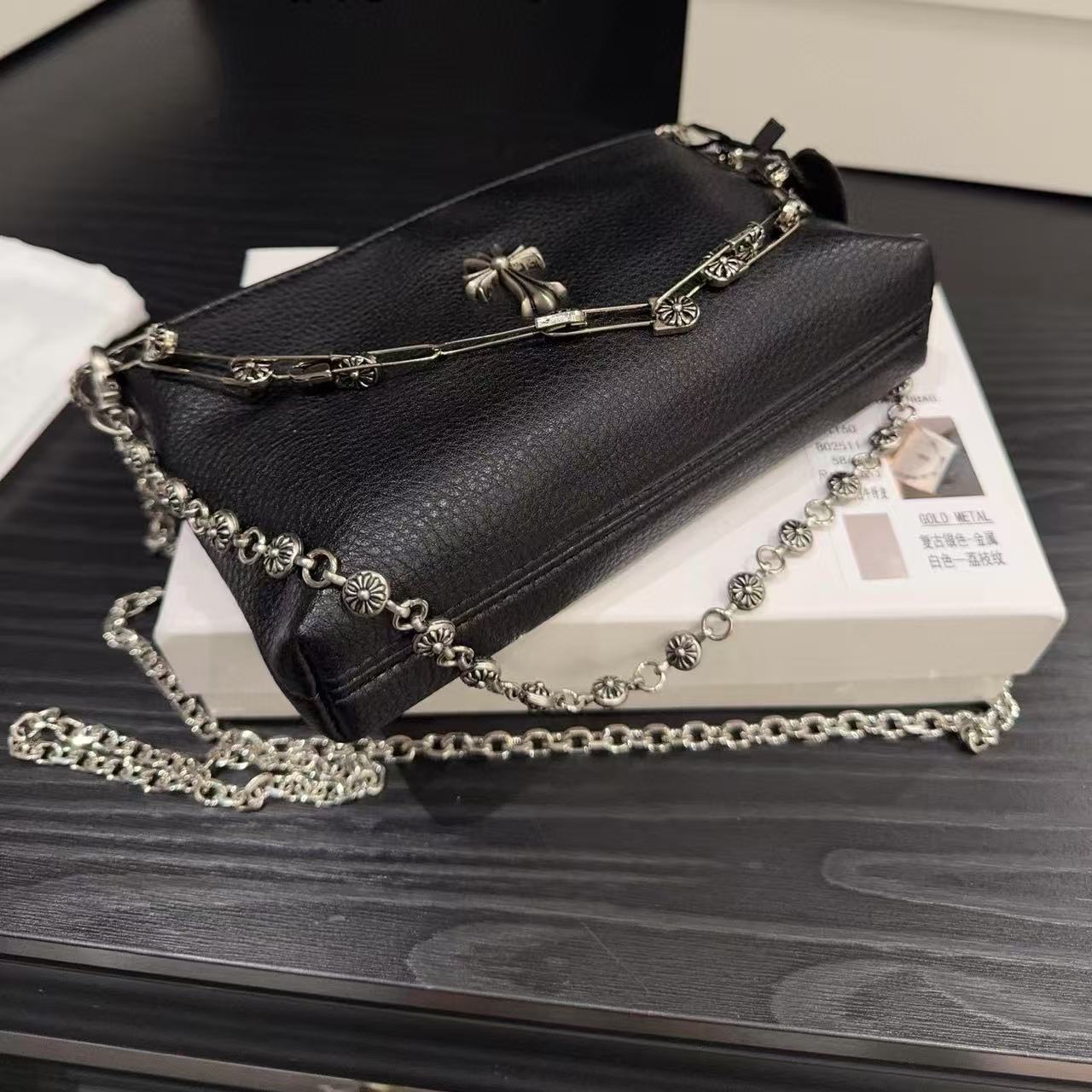 Chr0me Hearts チェーン アンダーアームバッグ【50％割引+送料無料】