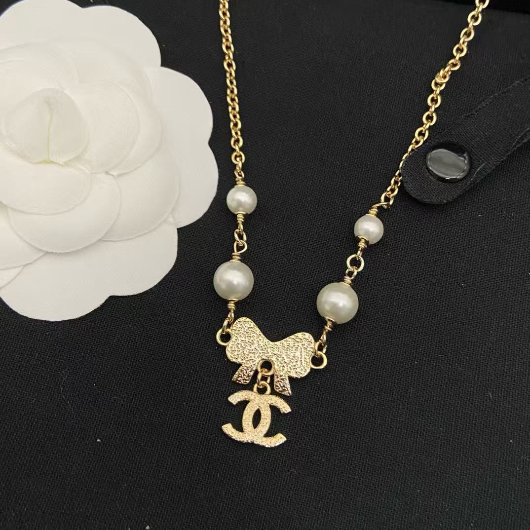 CHANE1 パールエナメルネックレス【50％割引+送料無料】
