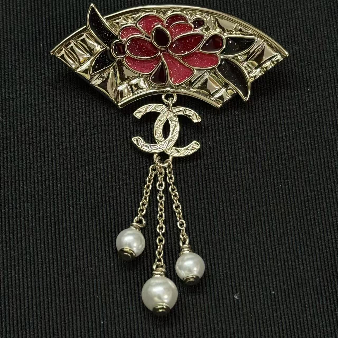 CHANE1 扇形タッセルチェーンパールブローチ【50％割引+送料無料】