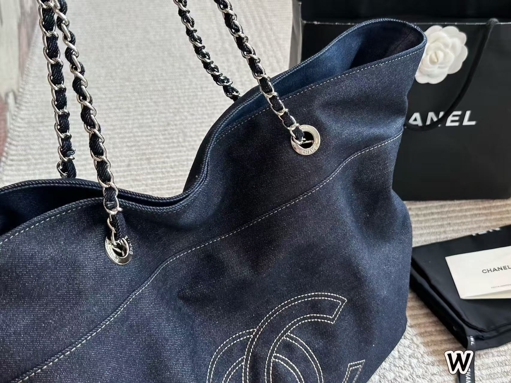 CHANE1 ダブルCデニムチェーンビーチバッグ【50％割引+送料無料】