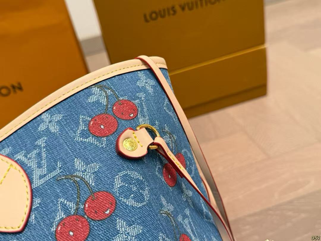 LVチェリーデニムショッピングバッグ【50％割引+送料無料】