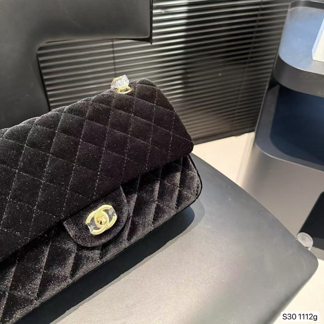 CHANE1CF ゴールドベルベットショルダーバッグ【50％割引+送料無料】