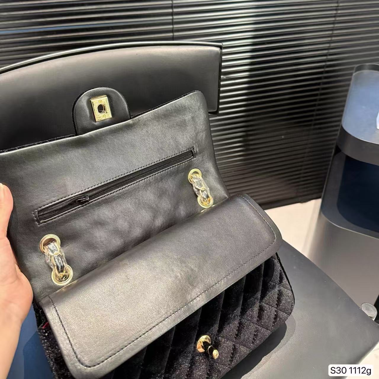 CHANE1CF ゴールドベルベットショルダーバッグ【50％割引+送料無料】