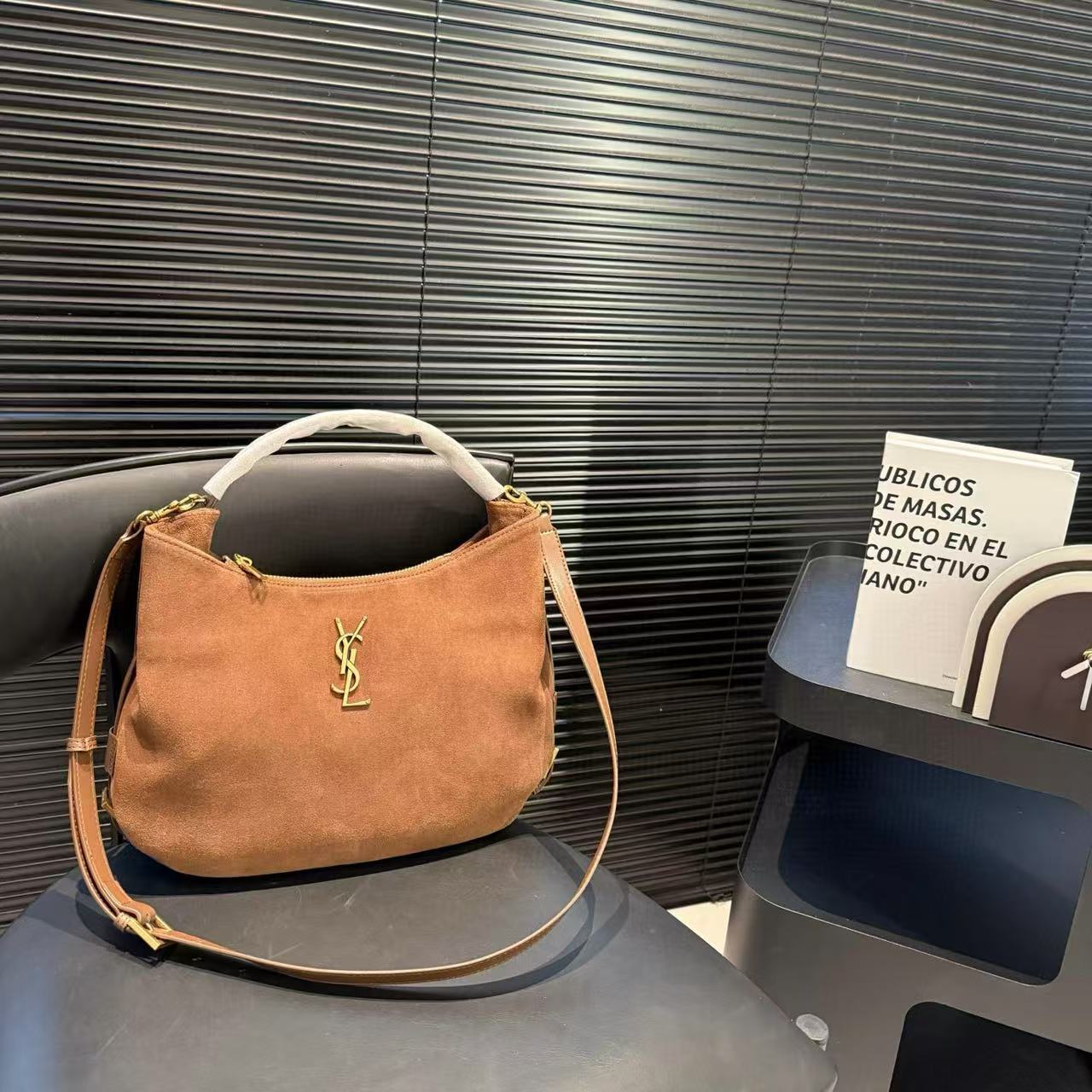 YSL ディアスキン アンダーアームバッグ【50％割引+送料無料】