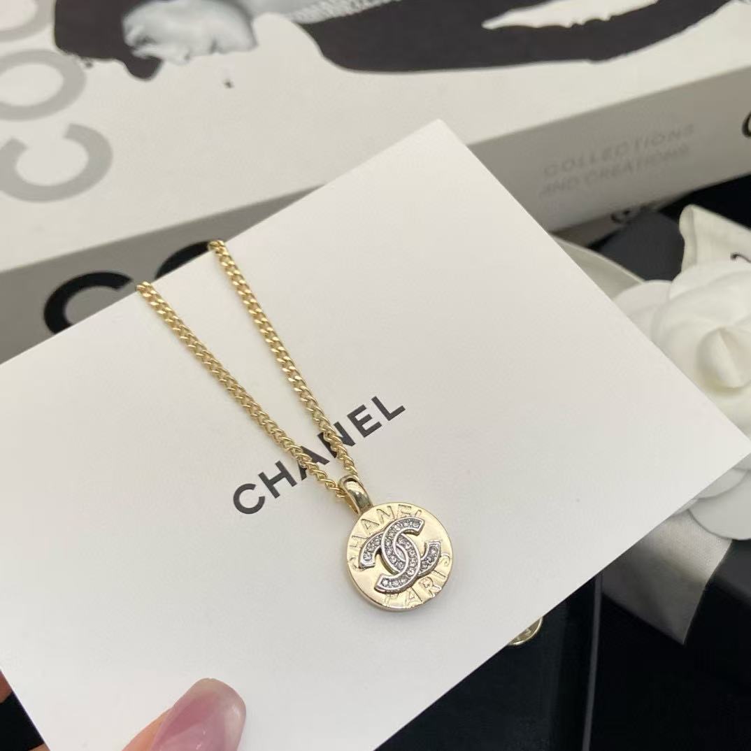 CHANE1 ダブルC ラウンドイヤリング + ネックレス 2点セット【50％割引+送料無料】