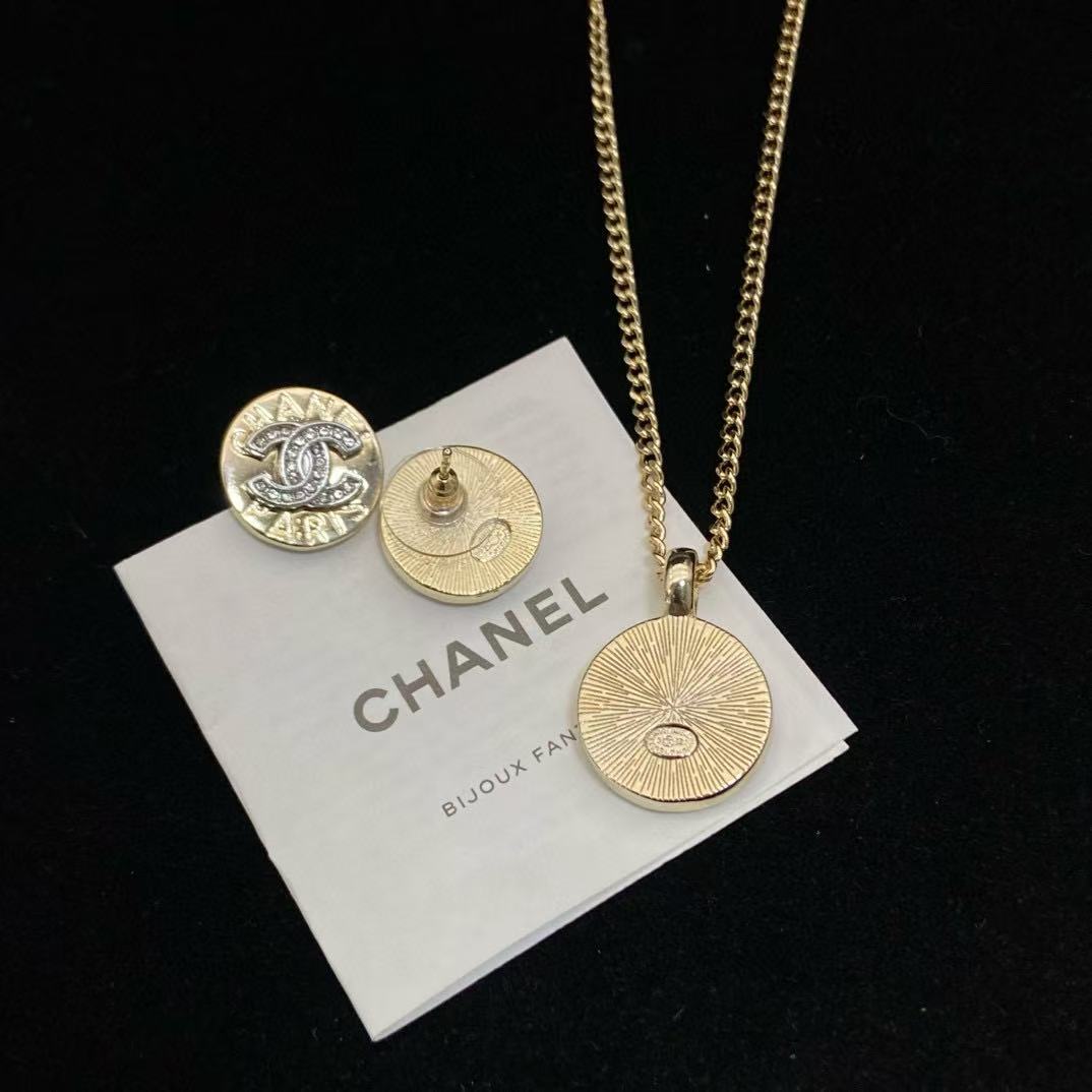 CHANE1 ダブルC ラウンドイヤリング + ネックレス 2点セット【50％割引+送料無料】