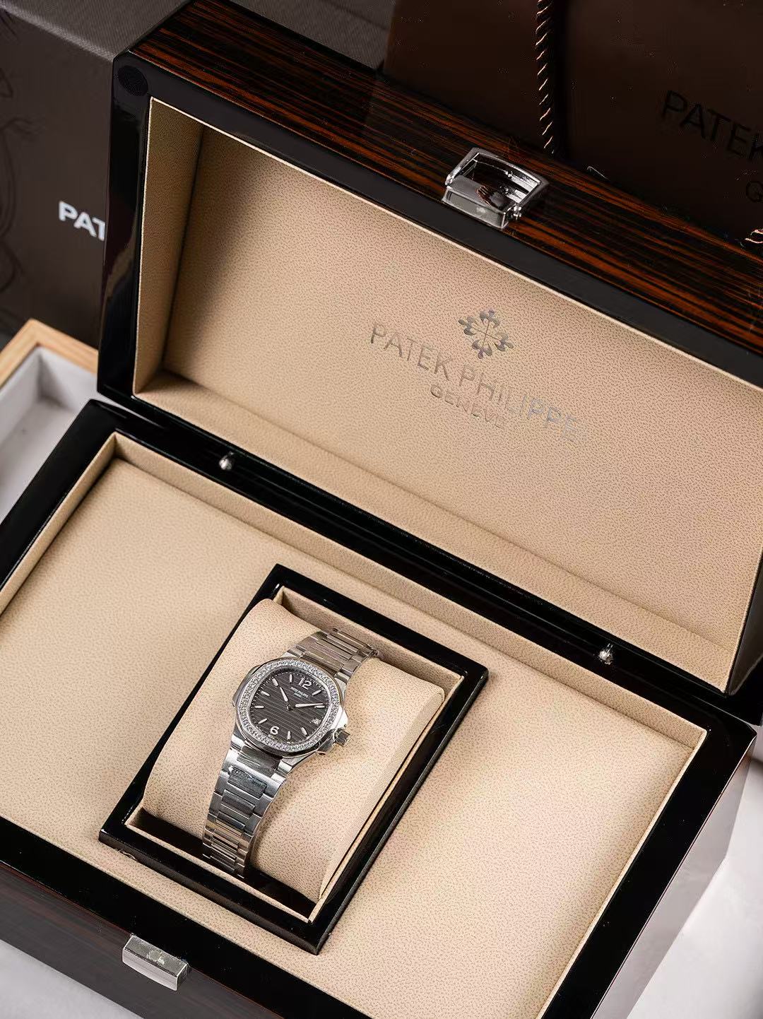 PATEK PH1LIPPE女性用スチールストラップウォッチ【50％割引+送料無料】