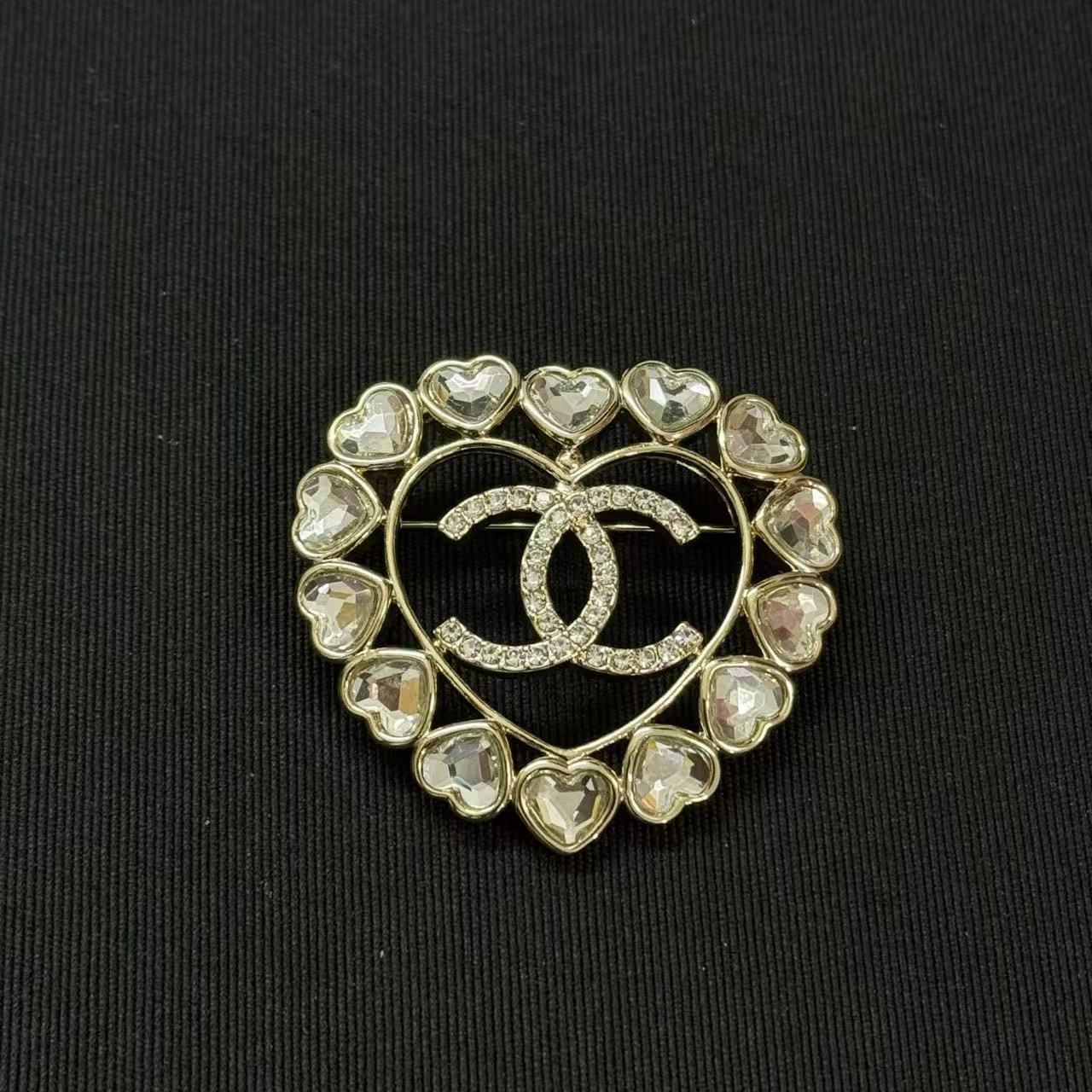 CHANE1 ダブルCハートダイヤモンドブローチ【50％割引+送料無料】