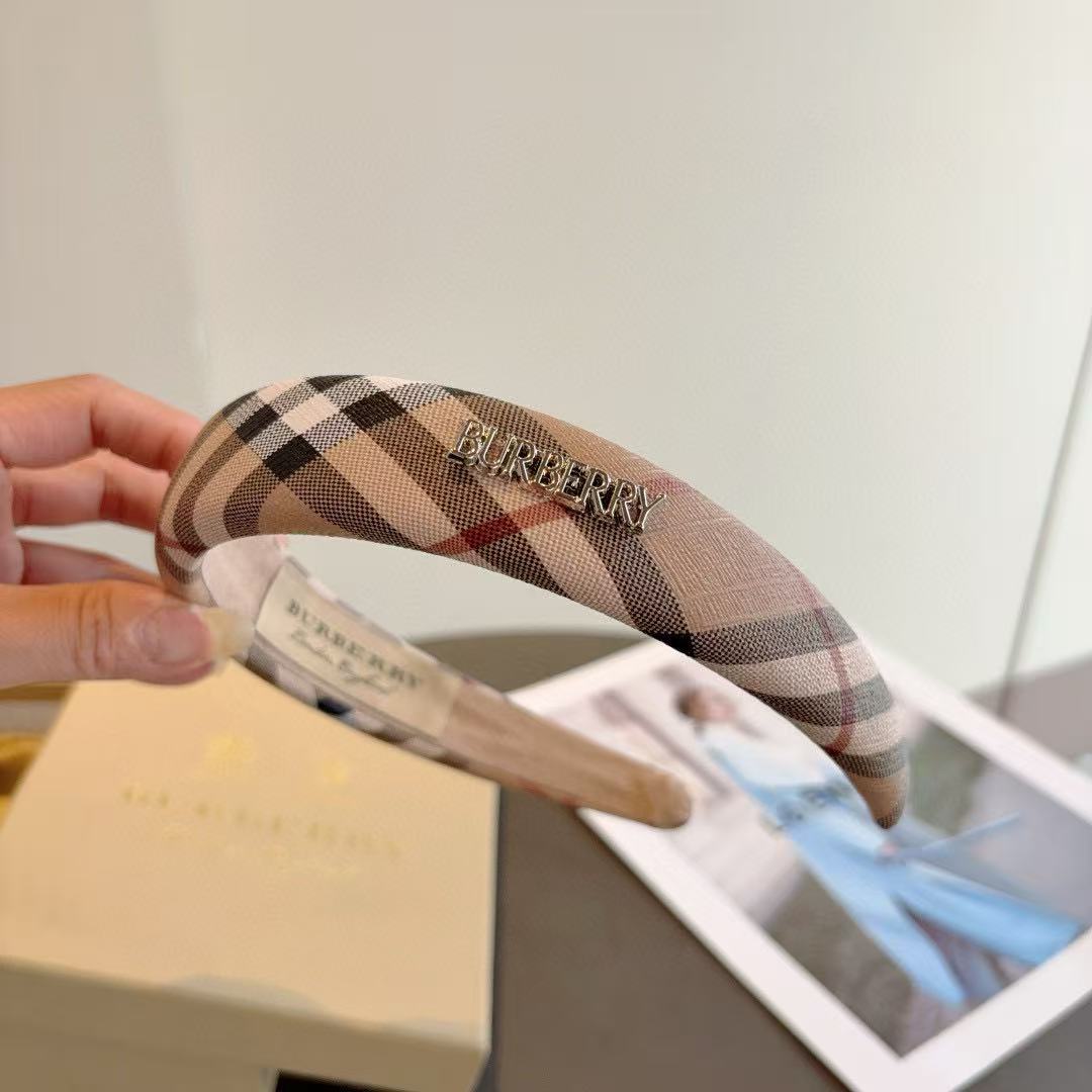 BUR8ERRY チェック柄ヘッドバンド【50％割引+送料無料】