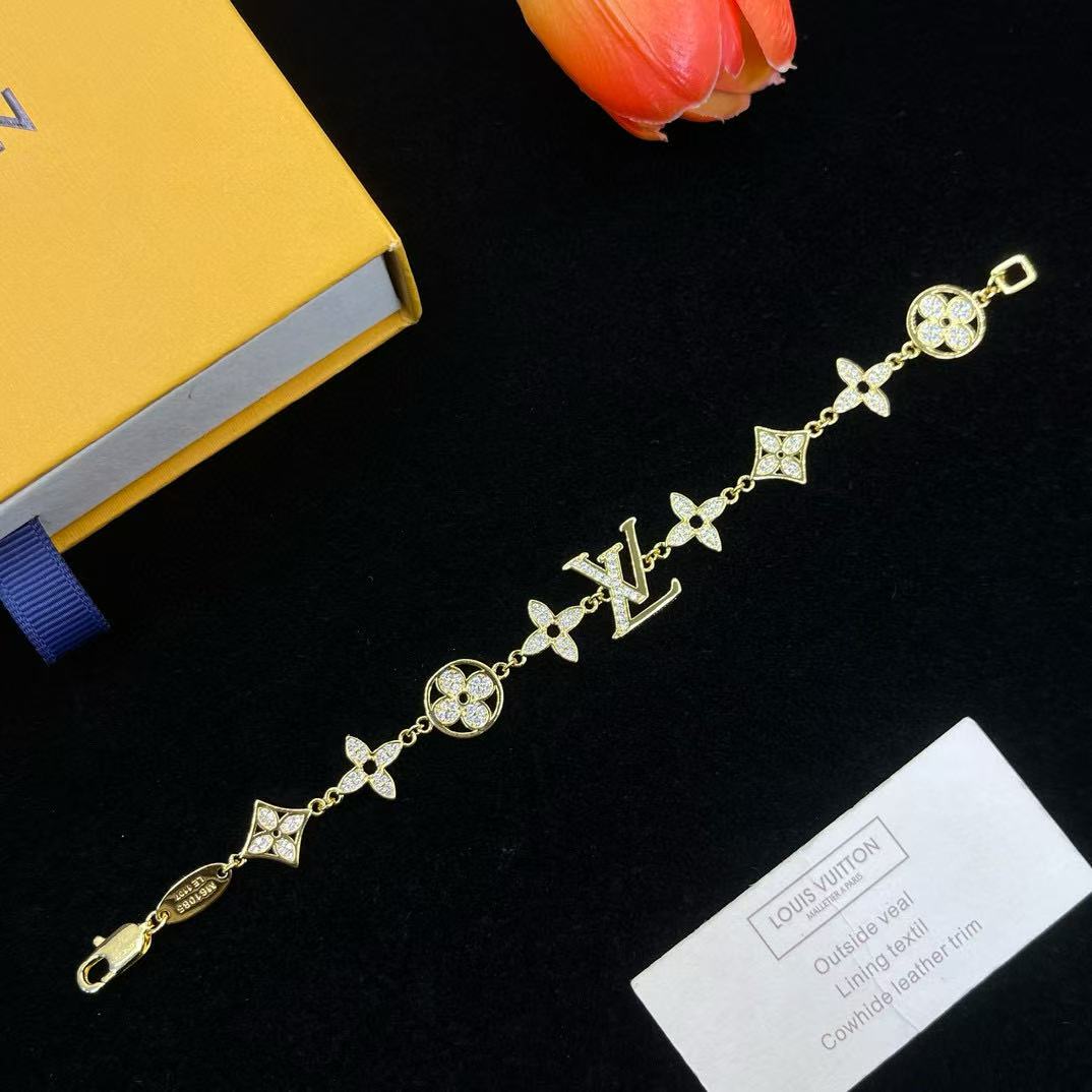 LVダイヤモンド四つ葉のクローバーブレスレット【50％割引+送料無料】