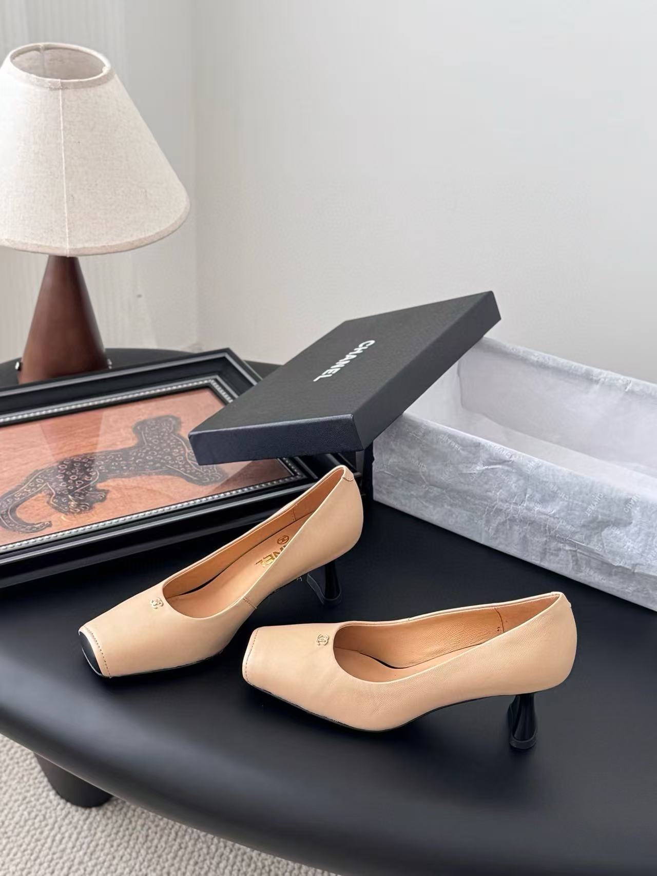 CHANE1 高品質シンプルダブルCハイヒール【50％割引+送料無料】