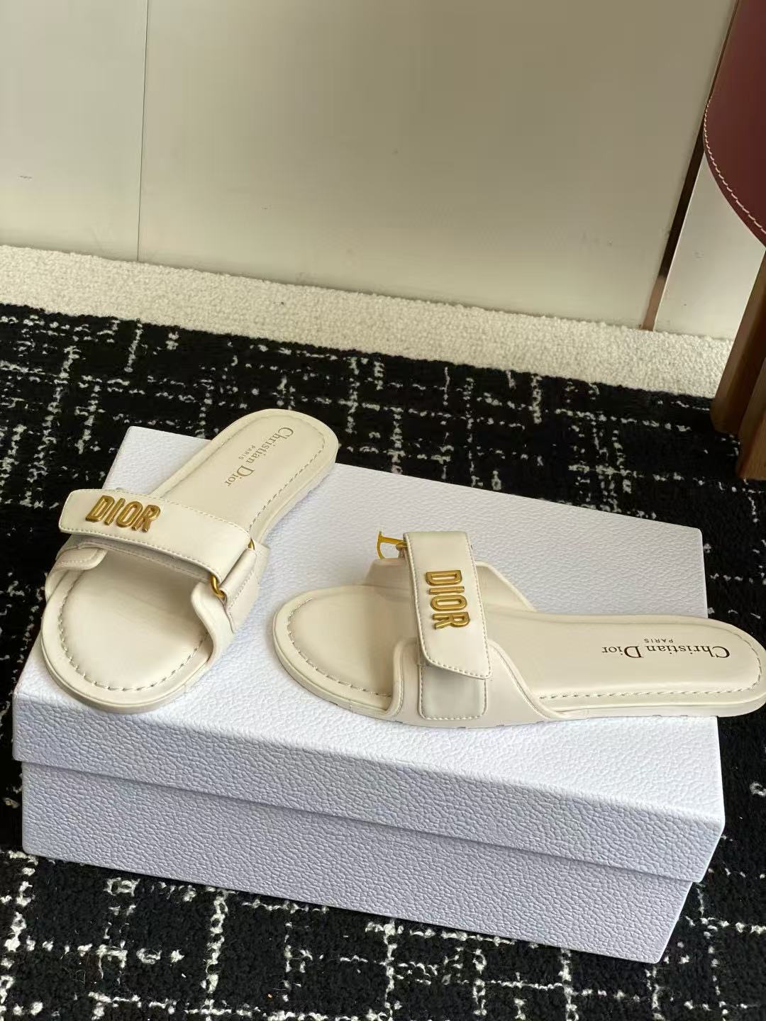 DI0Rの高品質シンプルスリッパ【50％割引+送料無料】