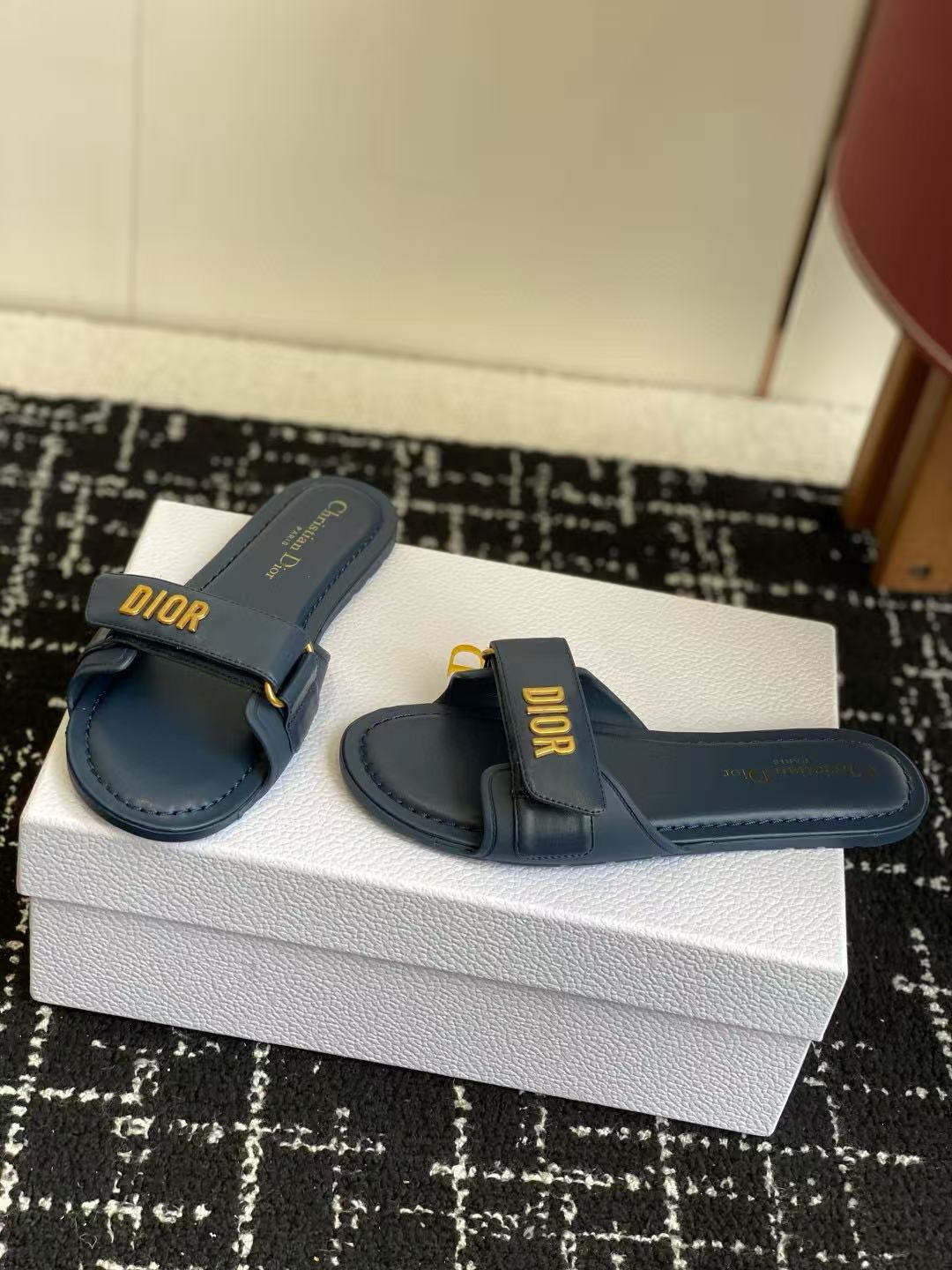 DI0Rの高品質シンプルスリッパ【50％割引+送料無料】