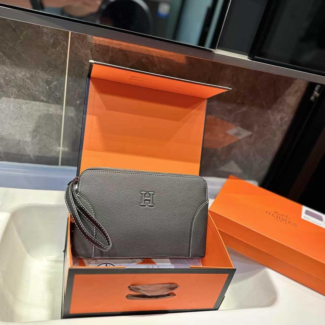 HERME5 シンプルレザークラッチ【50％割引+送料無料】