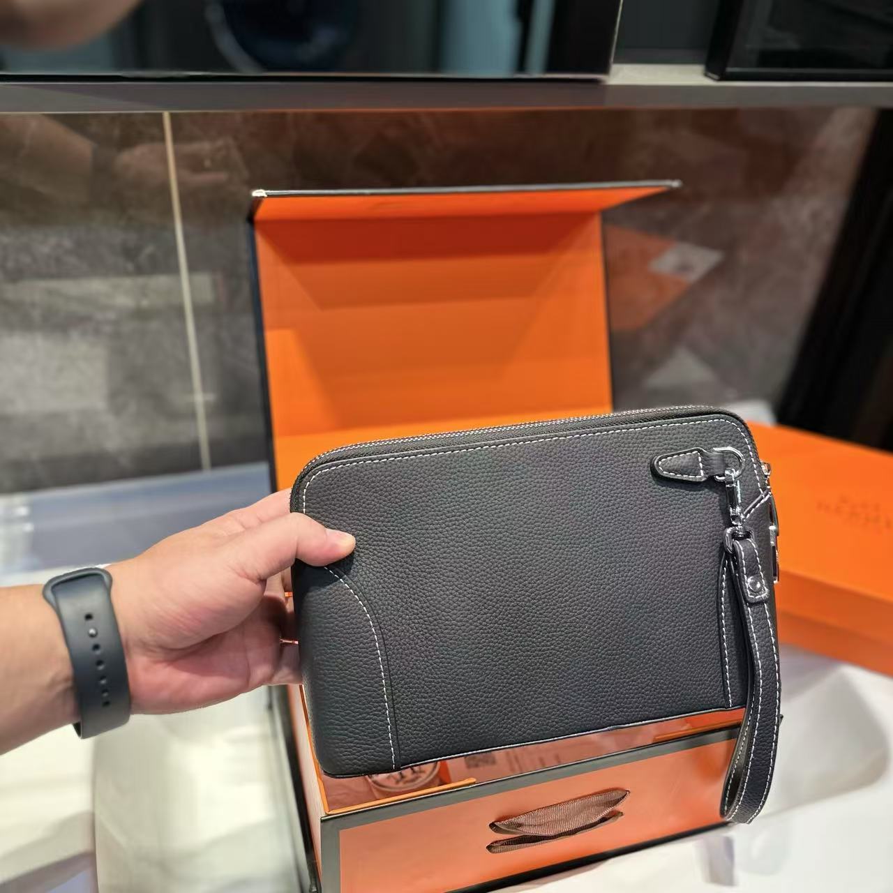 HERME5 シンプルレザークラッチ【50％割引+送料無料】