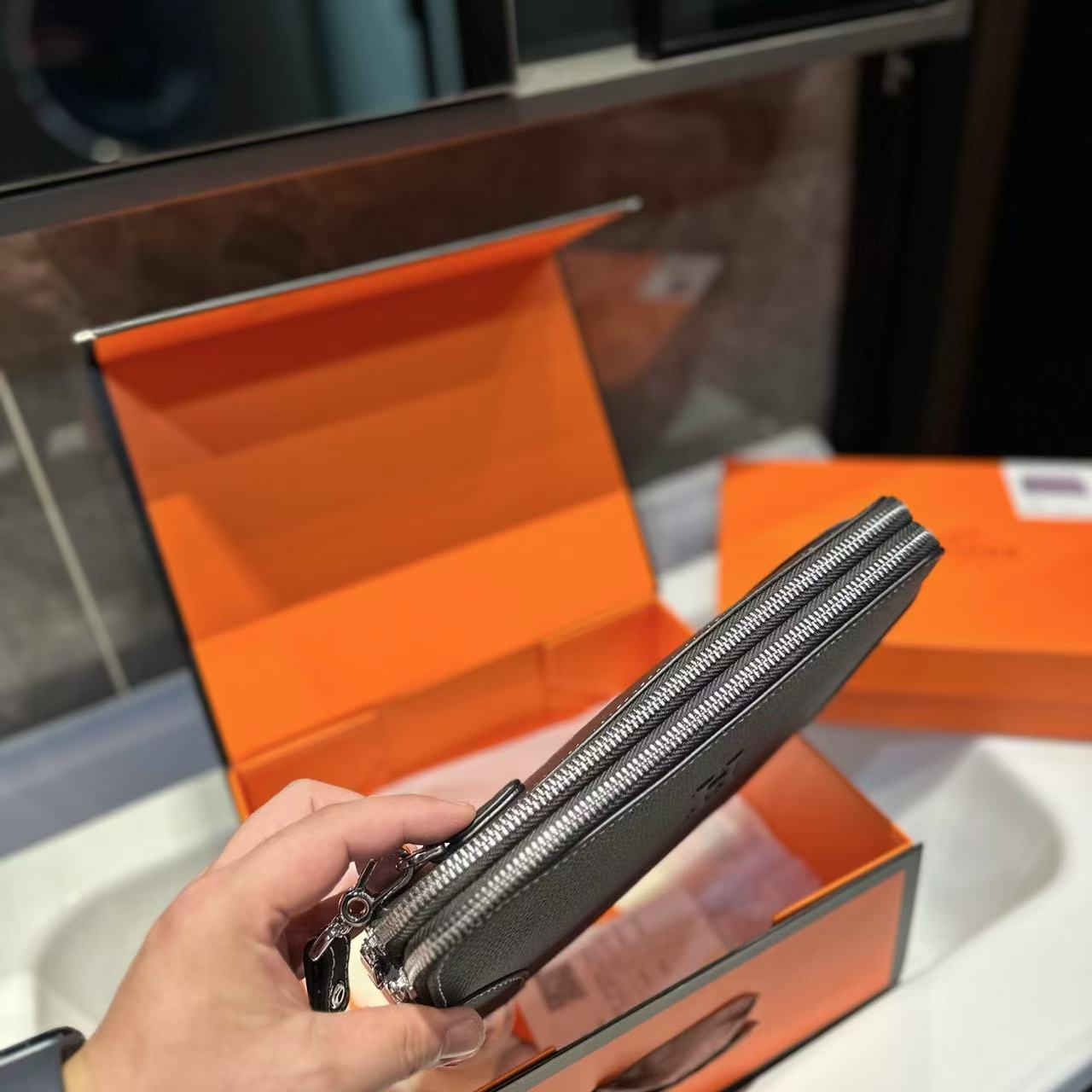 HERME5 シンプルレザークラッチ【50％割引+送料無料】