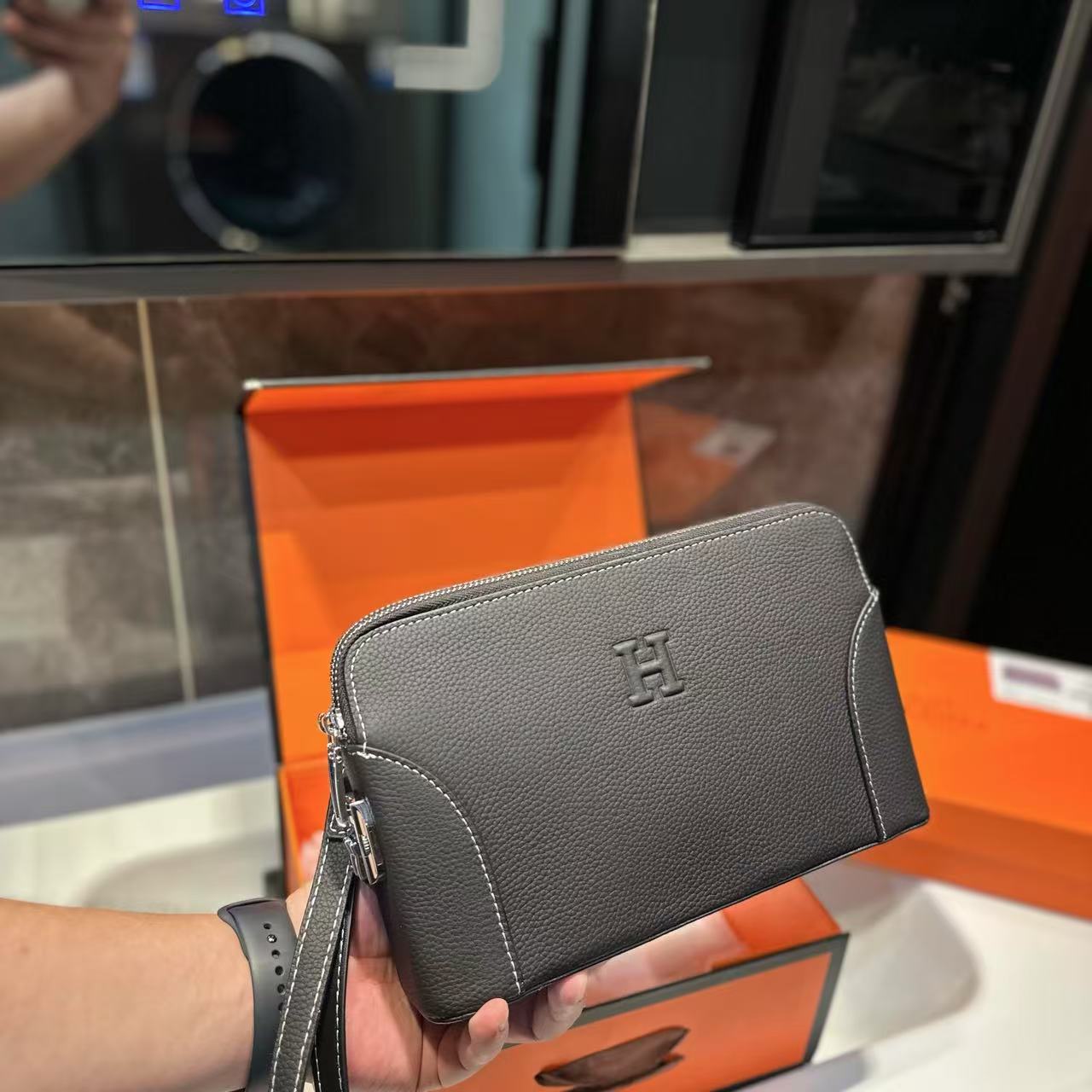 HERME5 シンプルレザークラッチ【50％割引+送料無料】