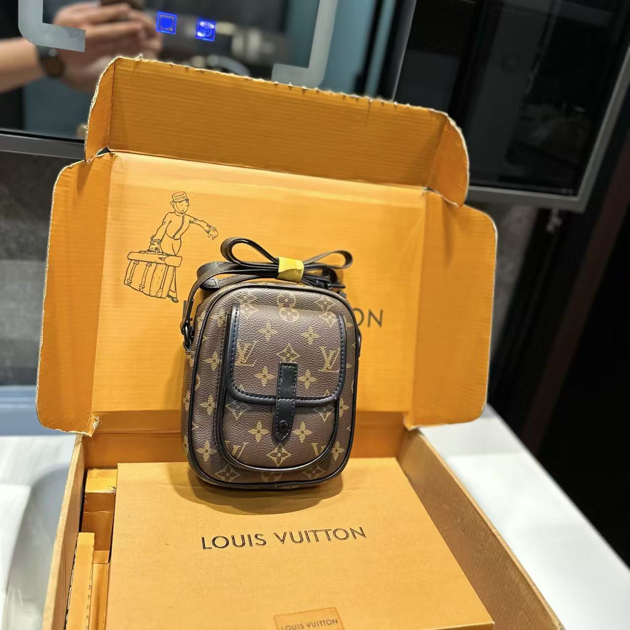 LV クロスボディカメラバッグ【50％割引+送料無料】