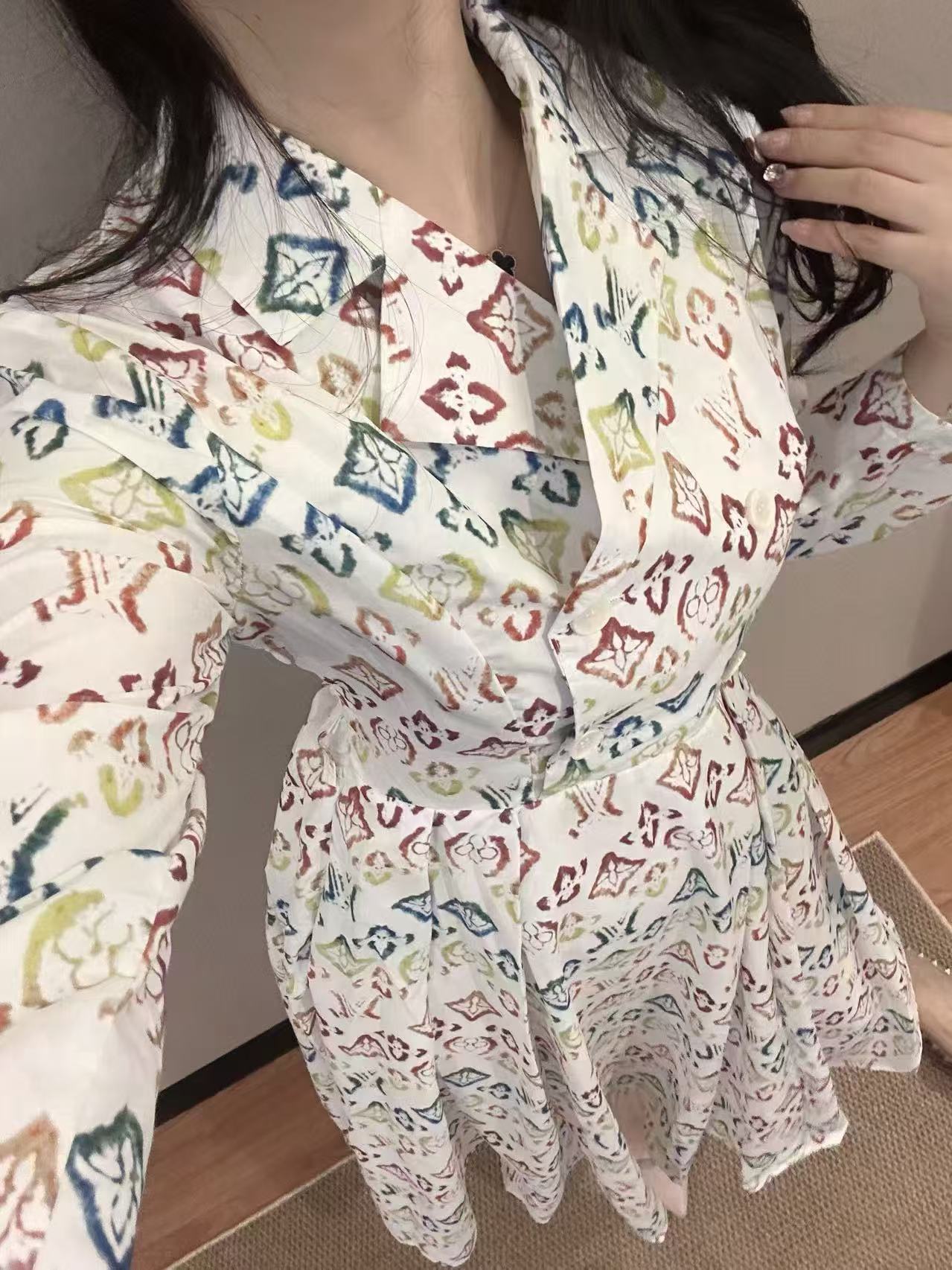 LVプリントの長袖ドレス【50％割引+送料無料】