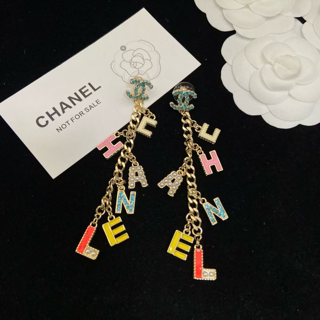 CHANE1 カラフルエナメルレタータッセルイヤリング【50％割引+送料無料】