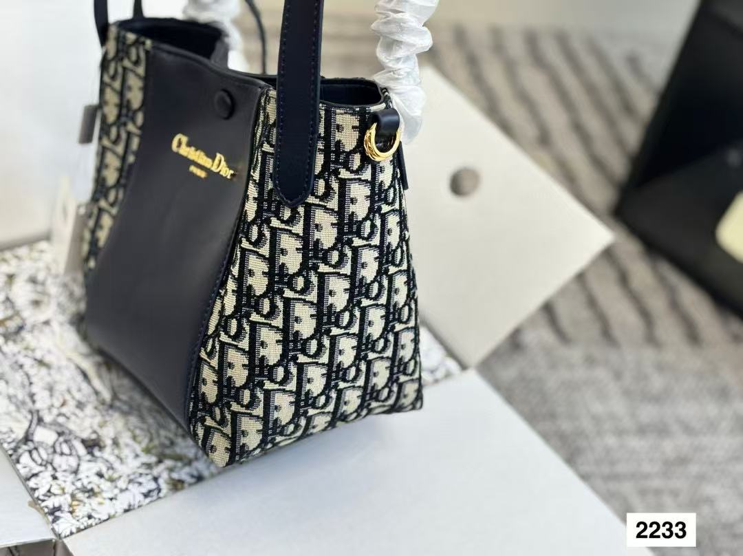 DI0Rプリントバケットバッグ【50％割引+送料無料】