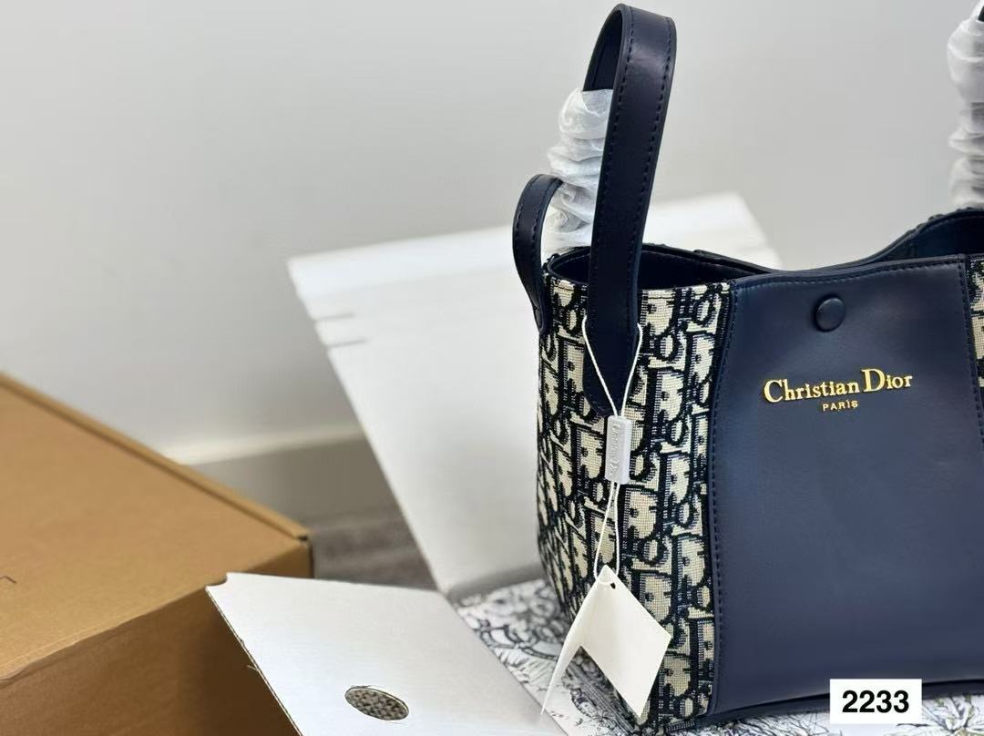 DI0Rプリントバケットバッグ【50％割引+送料無料】