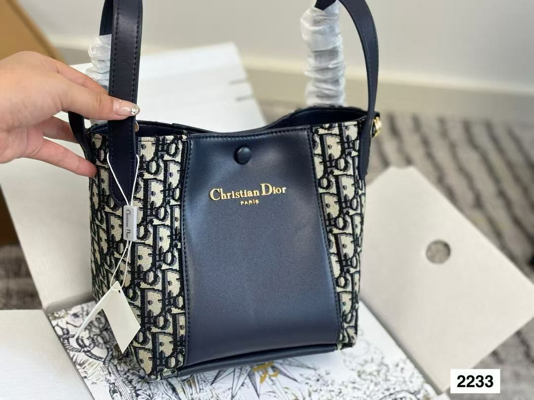 DI0Rプリントバケットバッグ【50％割引+送料無料】