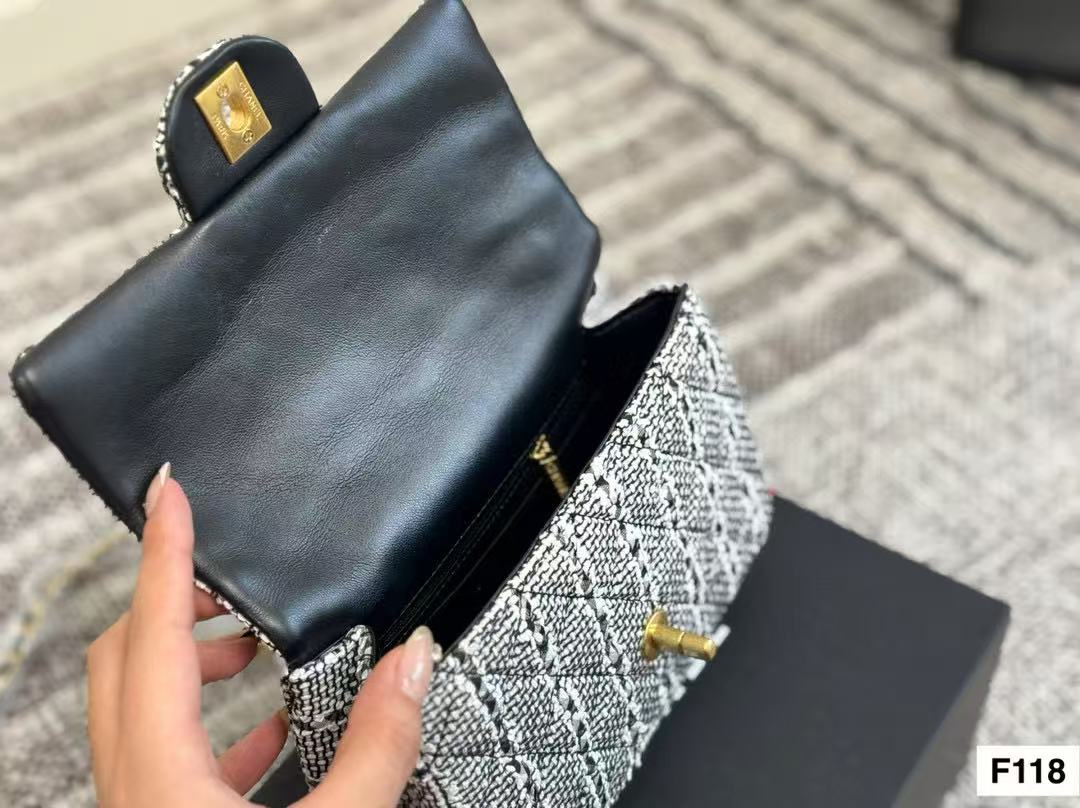 CHANE1 パールハートチェーンショルダーバッグ【50％割引+送料無料】