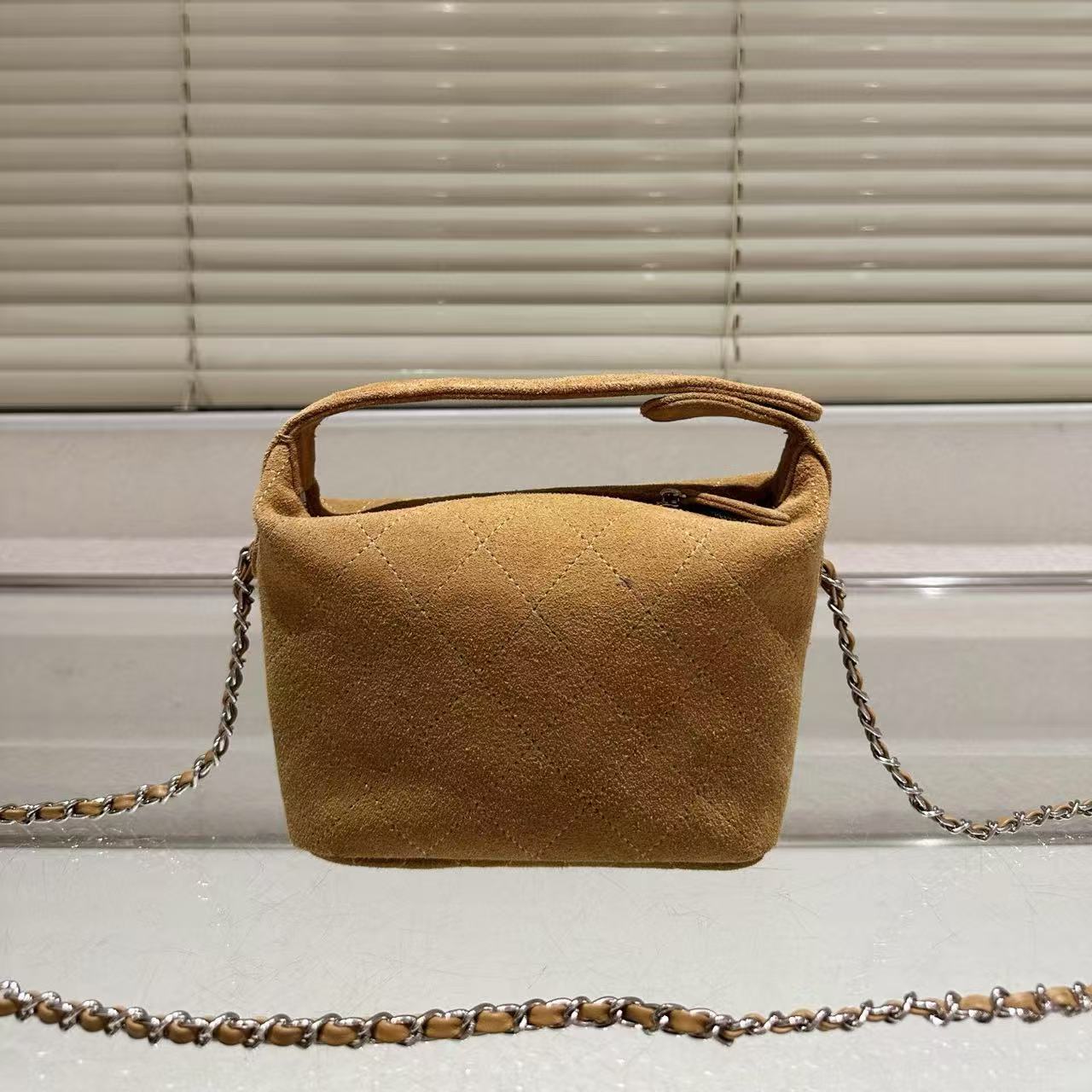 CHANE1 ディアスキンチェーンハンドバッグ【50％割引+送料無料】