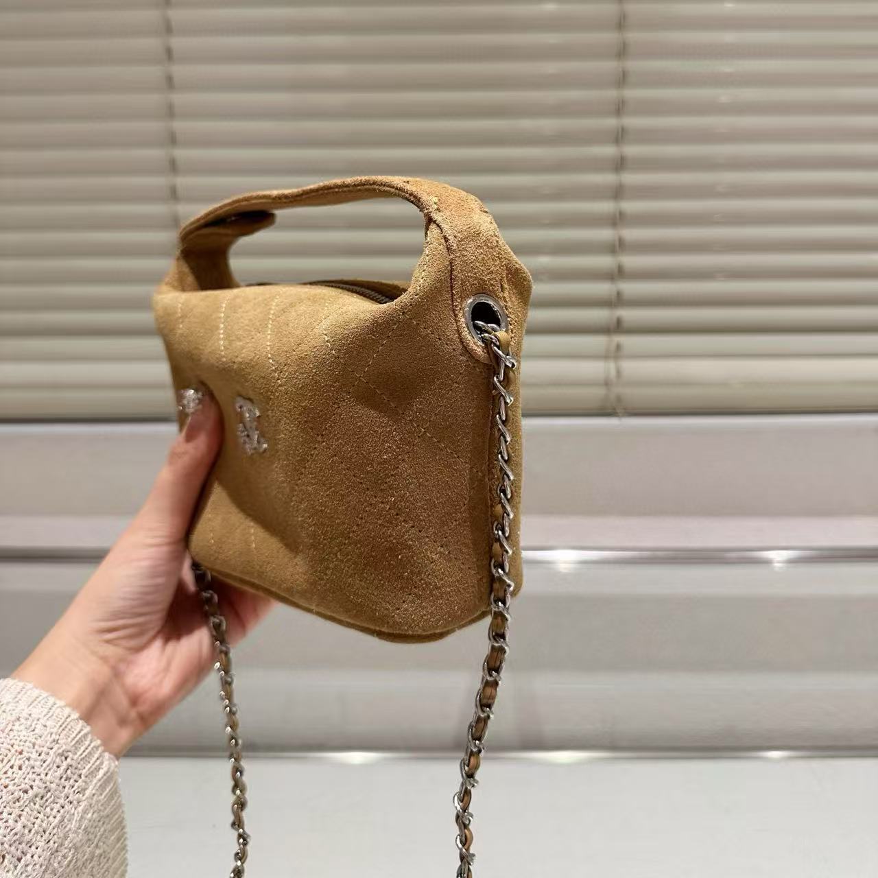 CHANE1 ディアスキンチェーンハンドバッグ【50％割引+送料無料】