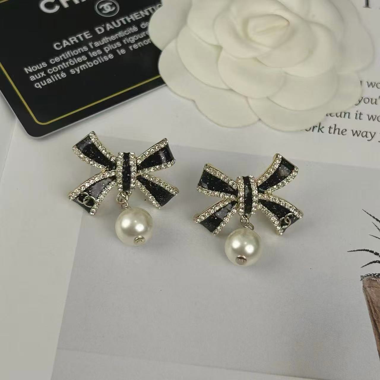 CHANE1 ボウパールイヤリング【50％割引+送料無料】