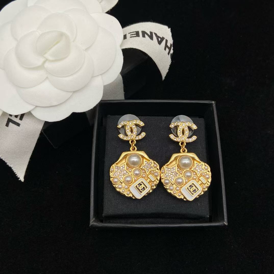CHANE1 シェルパールイヤリング【50％割引+送料無料】