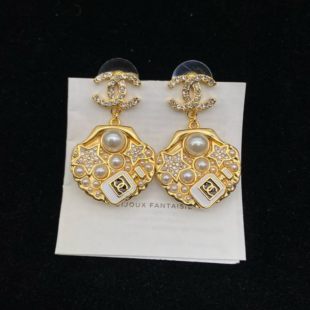 CHANE1 シェルパールイヤリング【50％割引+送料無料】