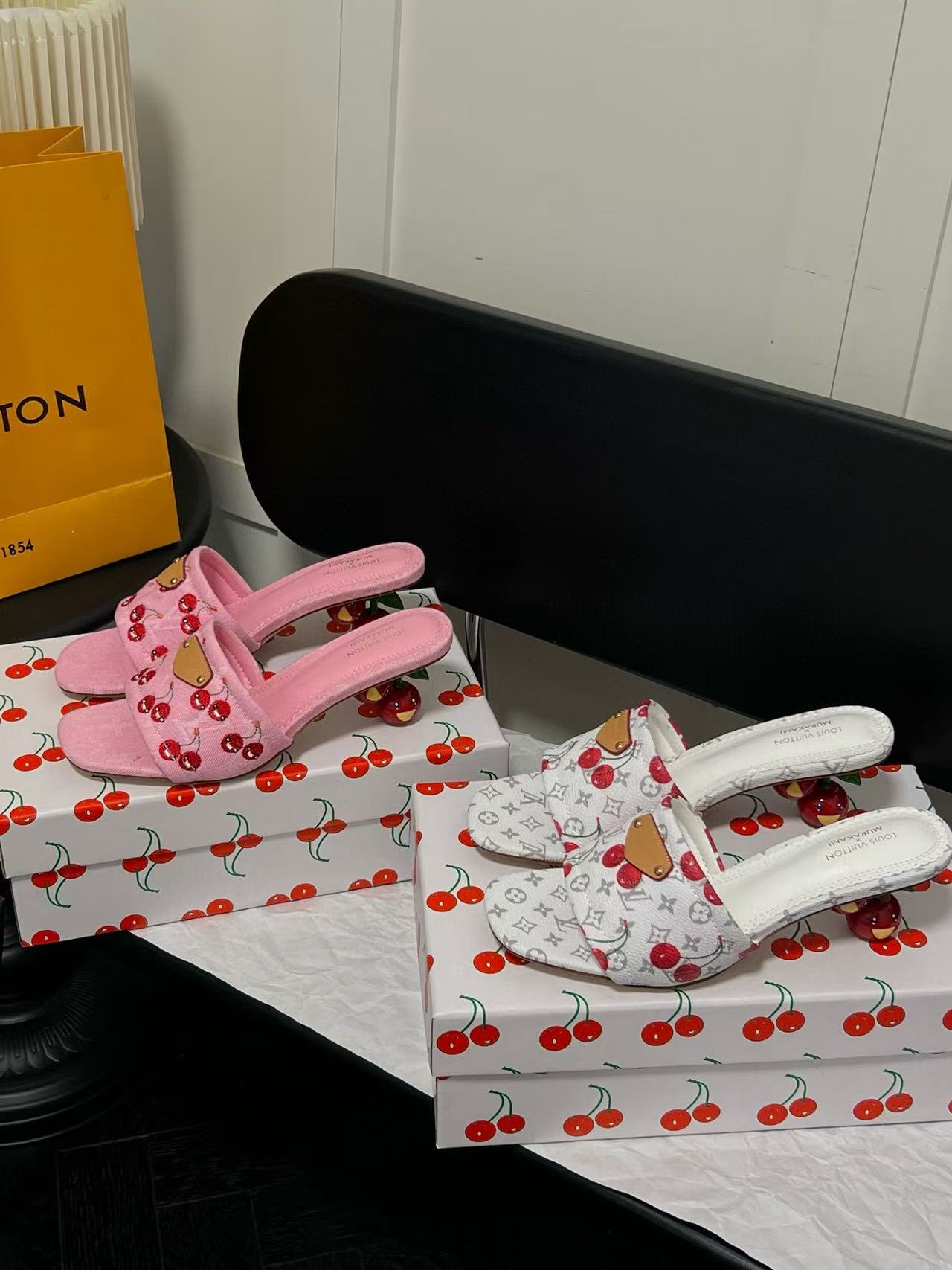 LVチェリーローヒール【50％割引+送料無料】