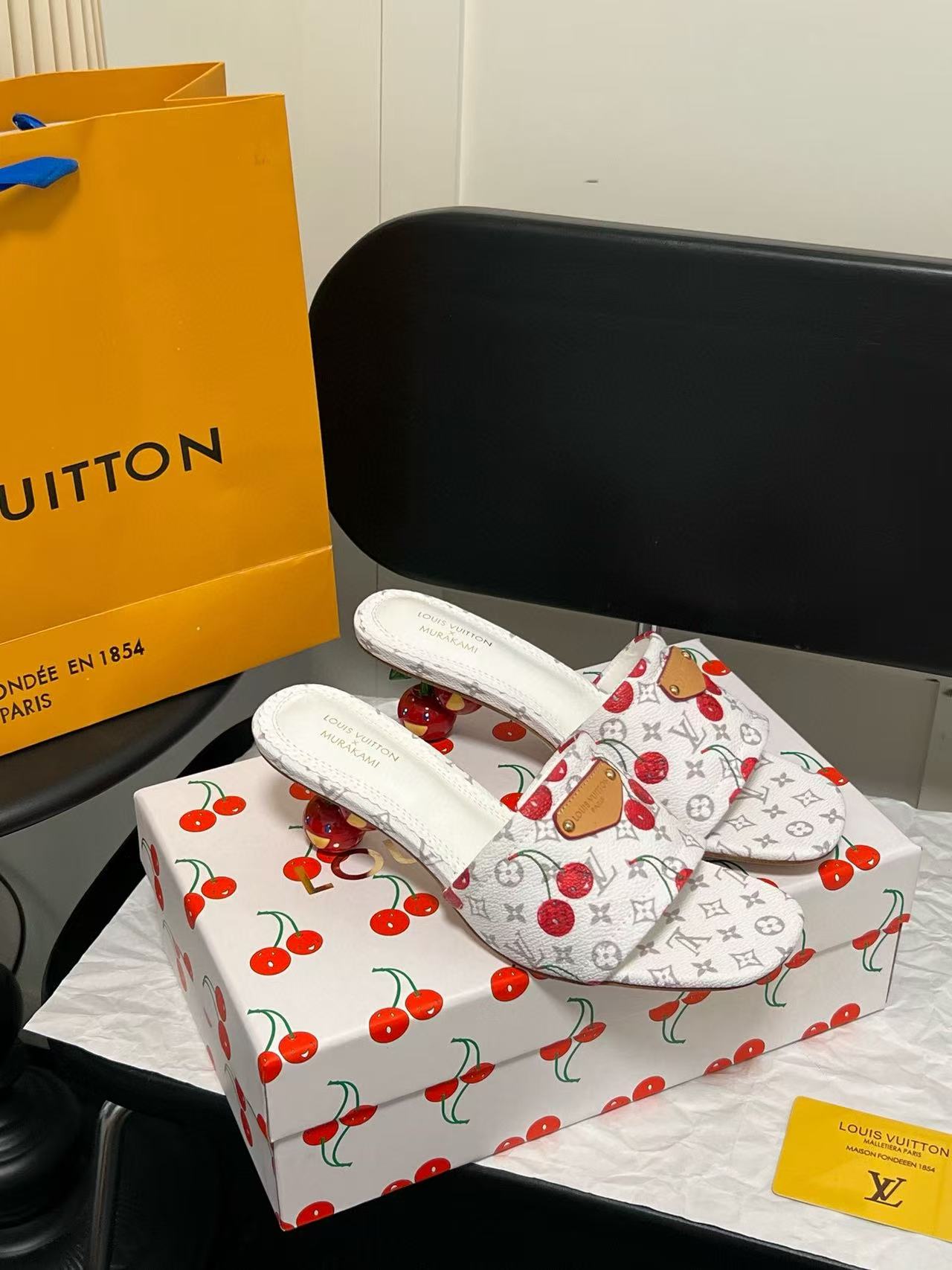 LVチェリーローヒール【50％割引+送料無料】