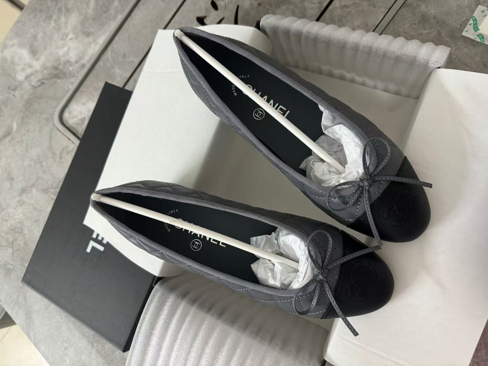 CHANE1 カラーブロック ボウフラットシューズ【50％割引+送料無料】