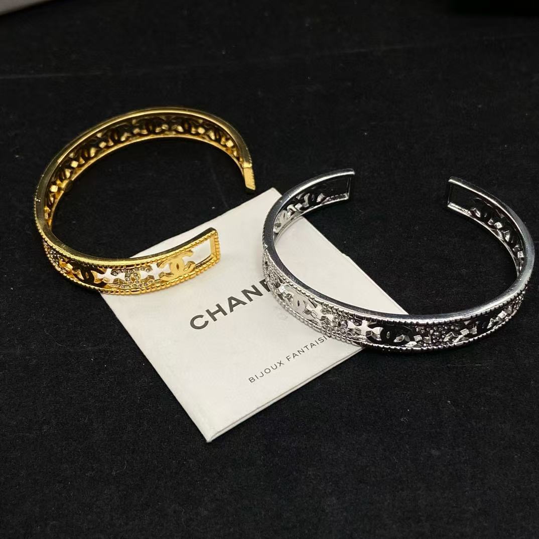 CHANE1 ダブルC ホローレター ブレスレット【50％割引+送料無料】