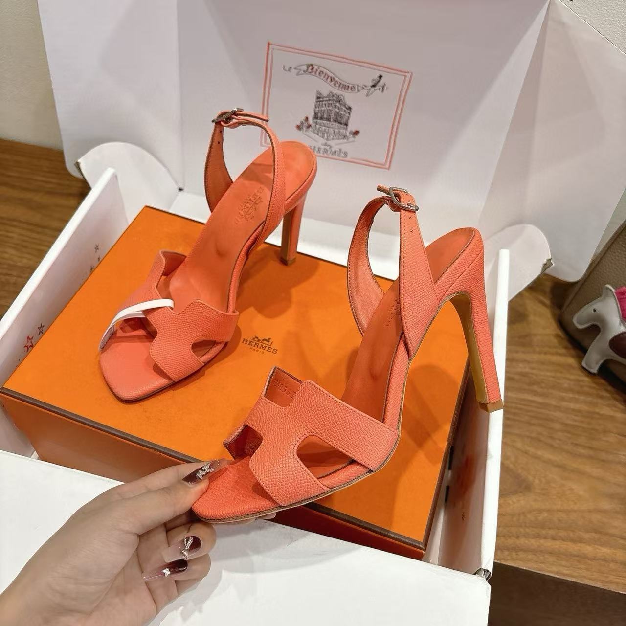 HERME5 高品質牛革ハイヒールサンダル【50％割引+送料無料】
