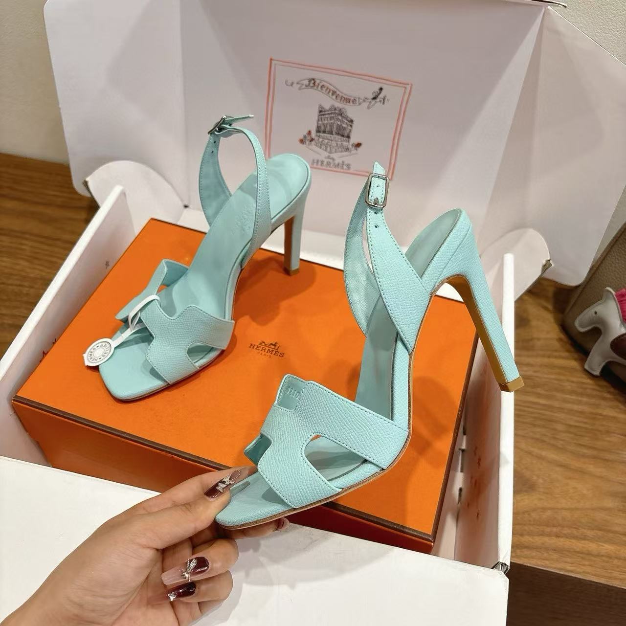 HERME5 高品質牛革ハイヒールサンダル【50％割引+送料無料】