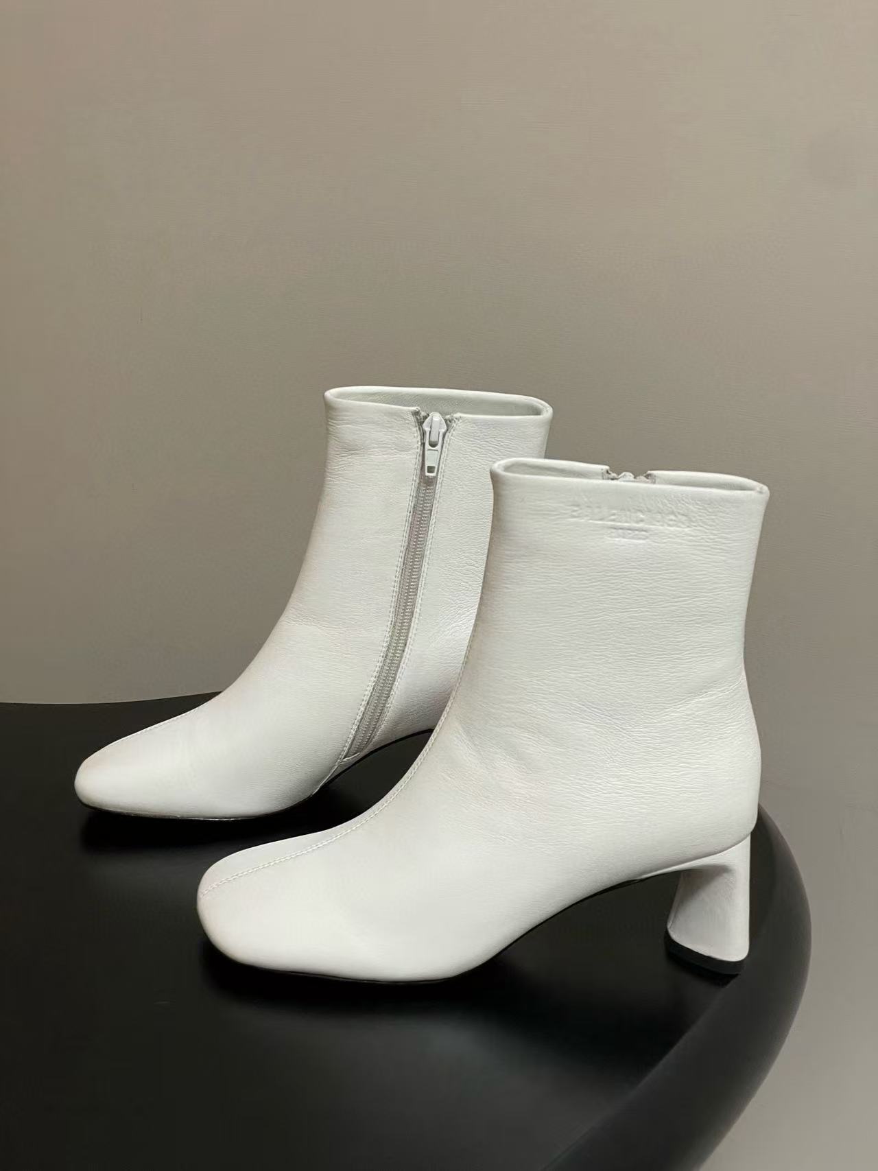 BALENC1AGの高品質スクエアトゥアンクルブーツ【50％割引+送料無料】