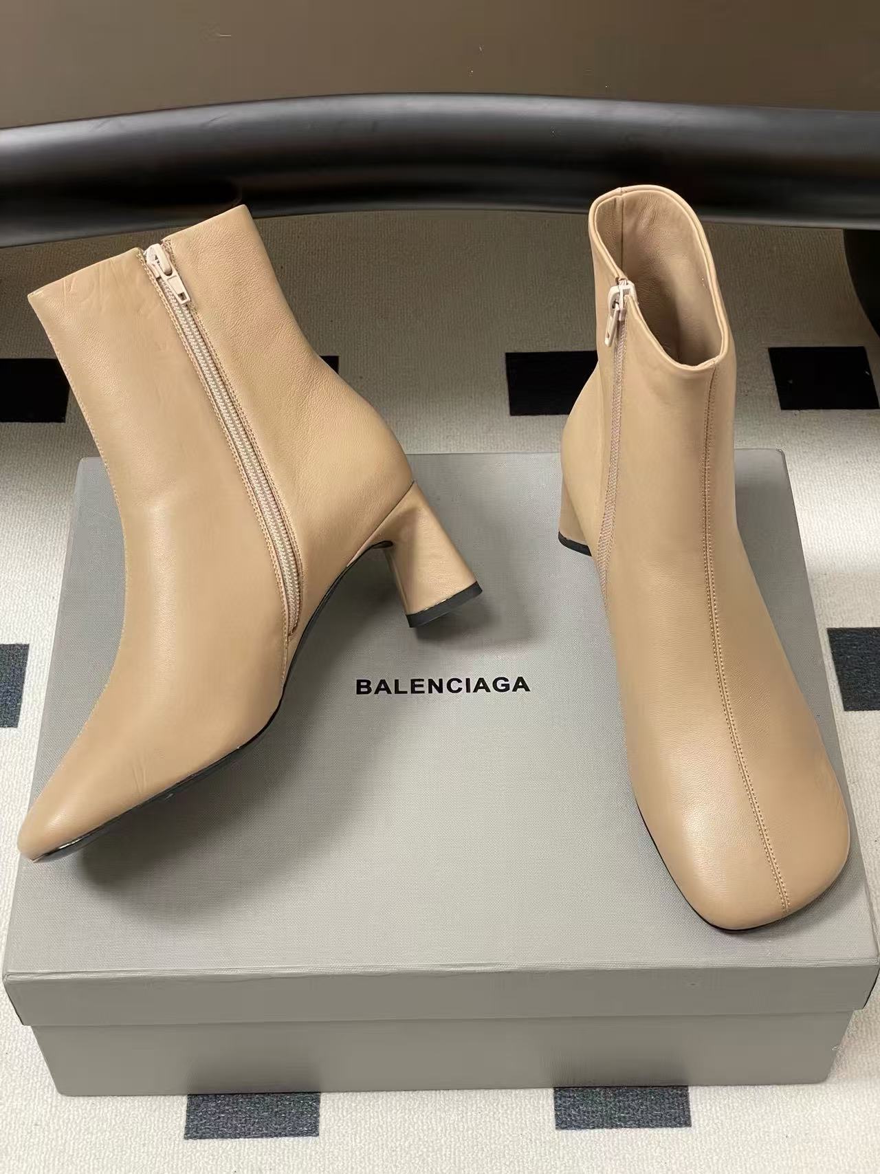 BALENC1AGの高品質スクエアトゥアンクルブーツ【50％割引+送料無料】