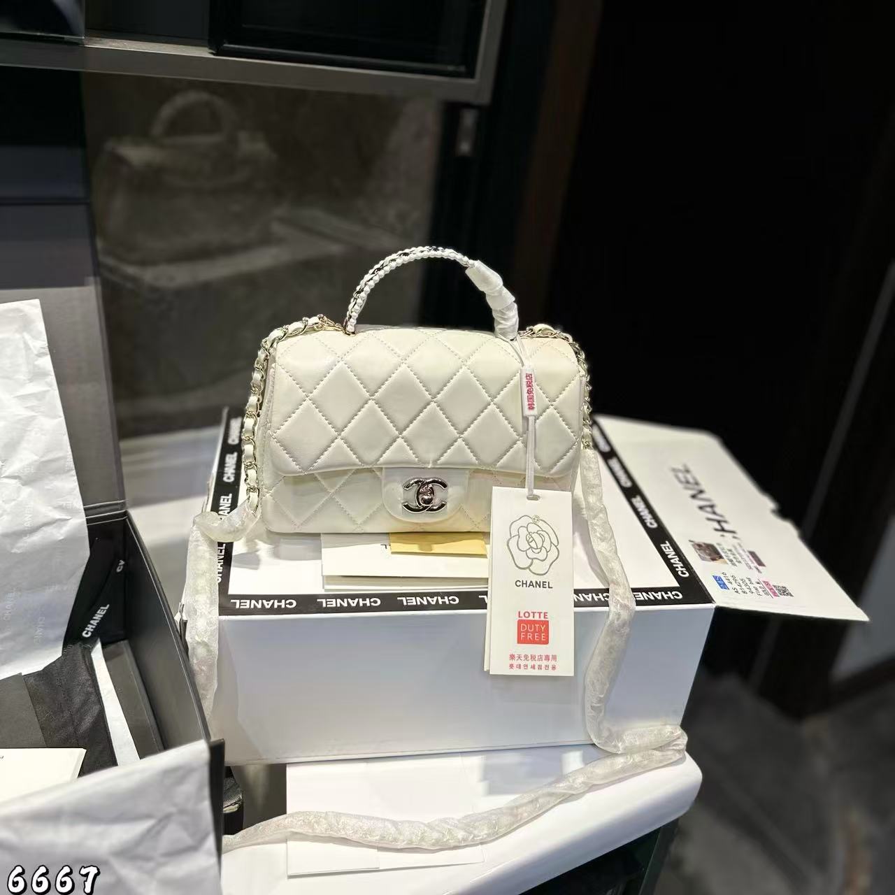 CHANE1 チェーンハンドバッグ【50％割引+送料無料】