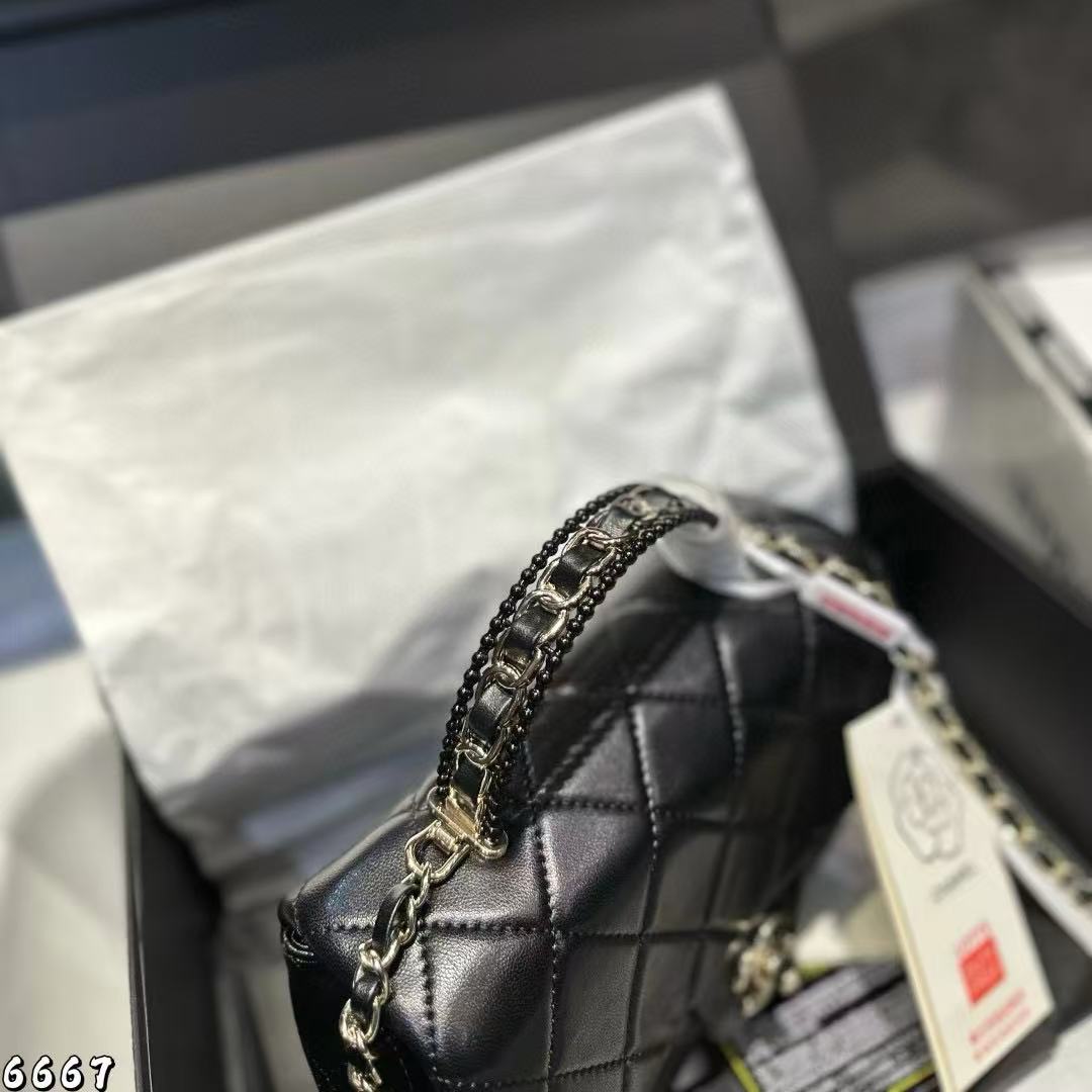 CHANE1 チェーンハンドバッグ【50％割引+送料無料】