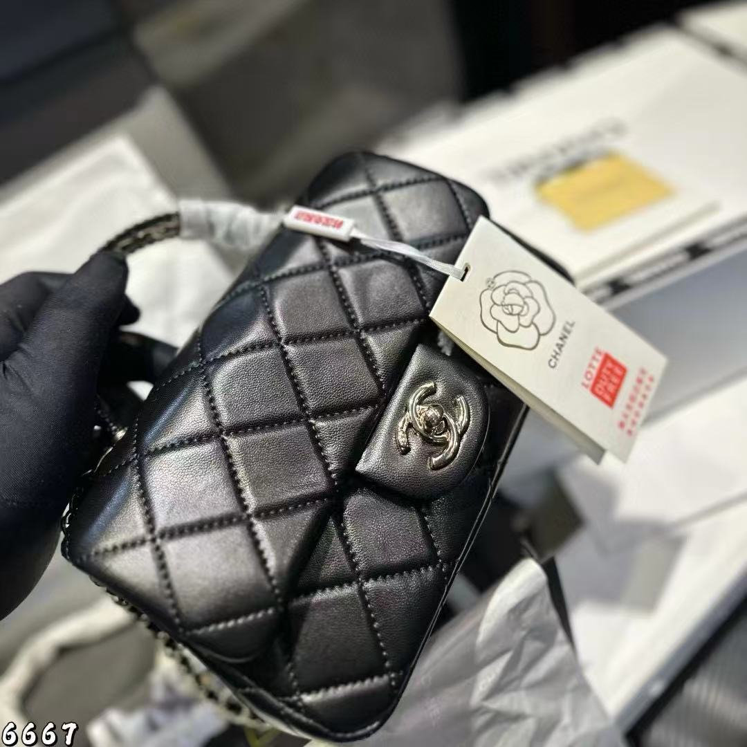 CHANE1 チェーンハンドバッグ【50％割引+送料無料】