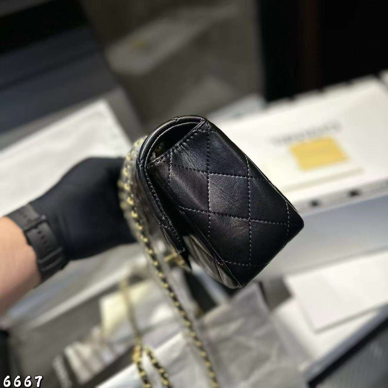 CHANE1 スパイラルハンドルハンドバッグ【50％割引+送料無料】