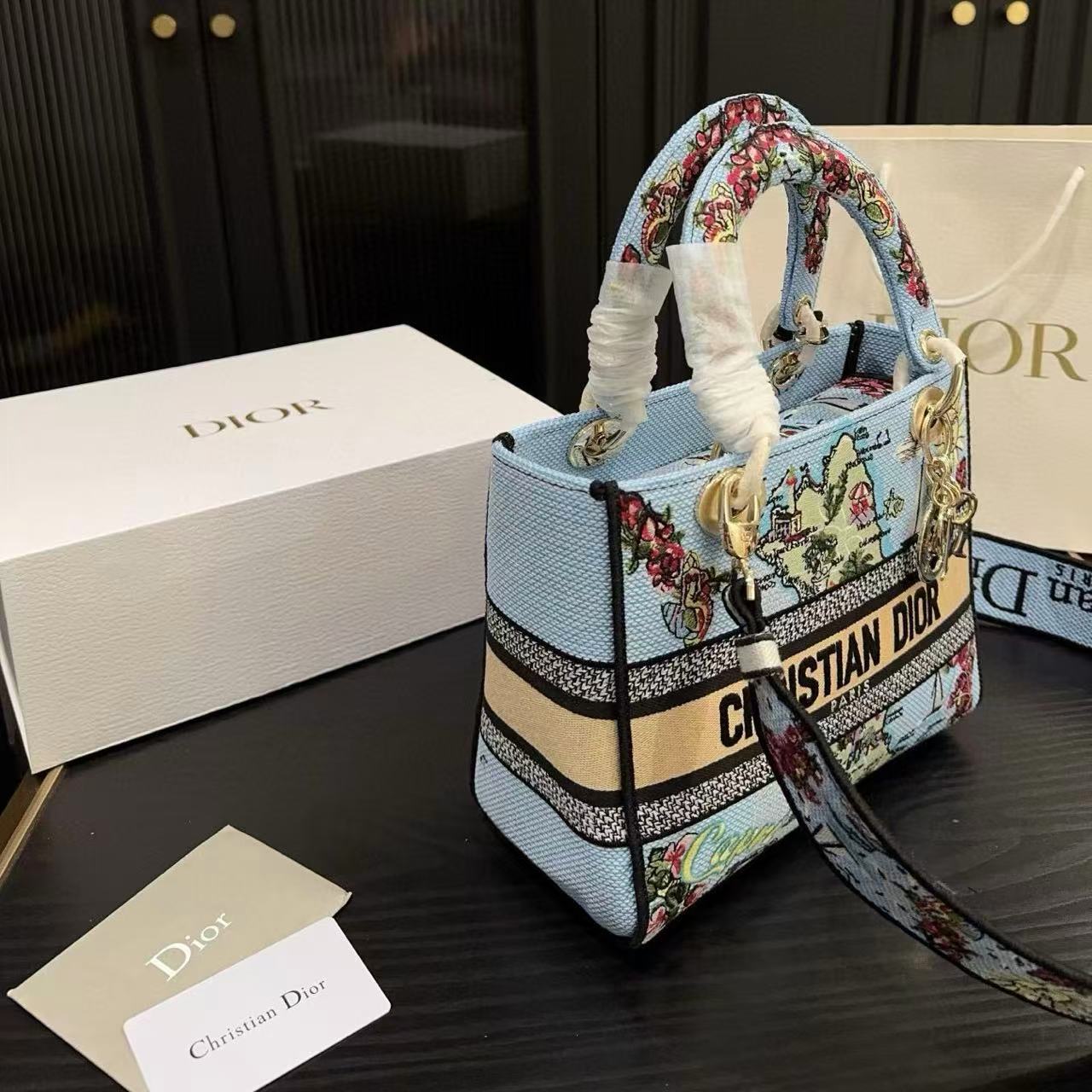 DI0Rの高品質プリントハンドバッグ【50％割引+送料無料】