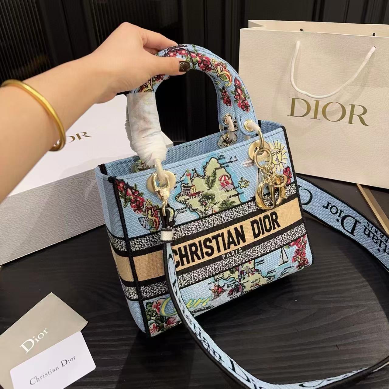 DI0Rの高品質プリントハンドバッグ【50％割引+送料無料】