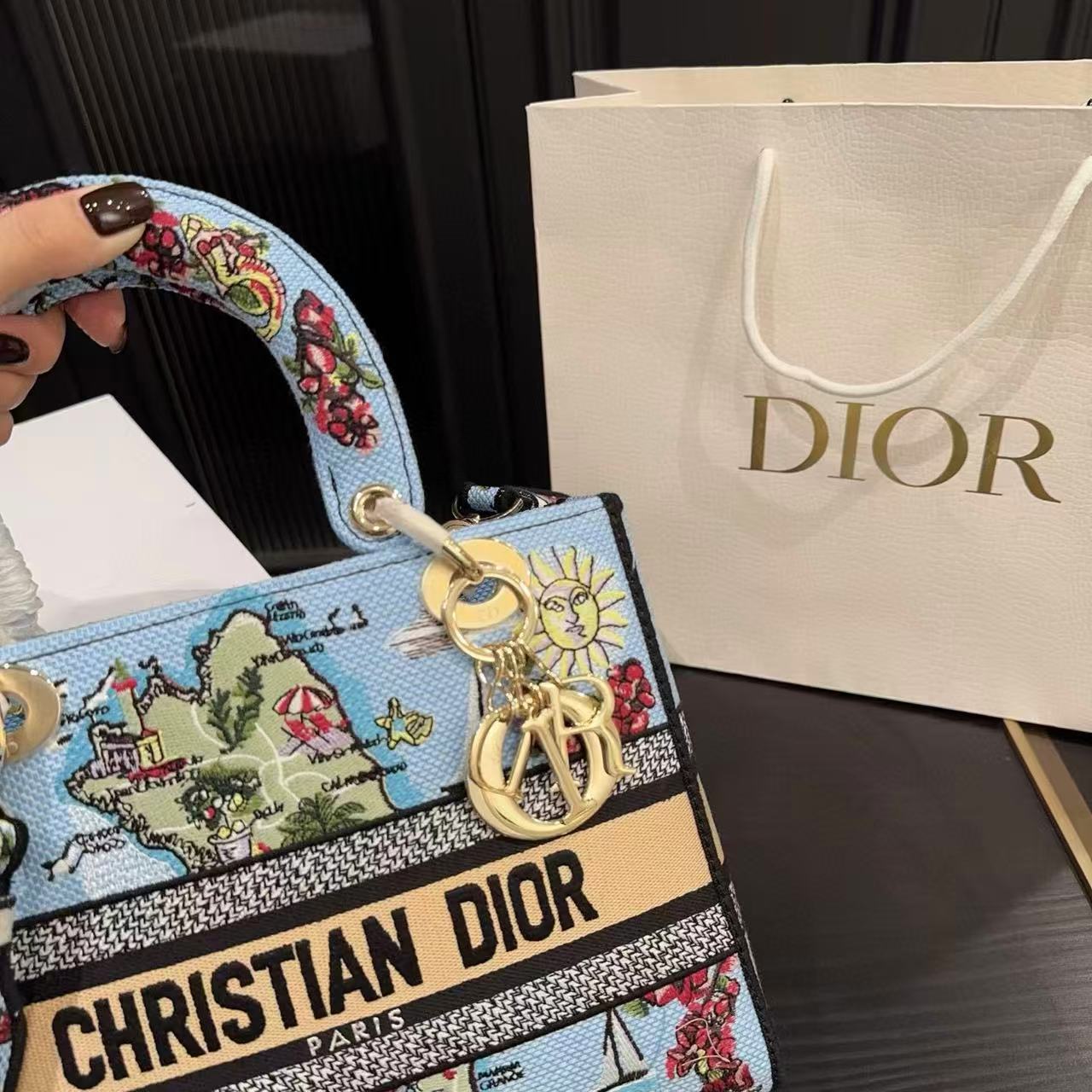 DI0Rの高品質プリントハンドバッグ【50％割引+送料無料】