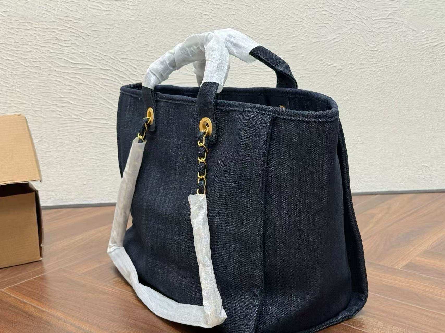 CHANE1チェーンデニムショッピングバッグ【50％割引+送料無料】